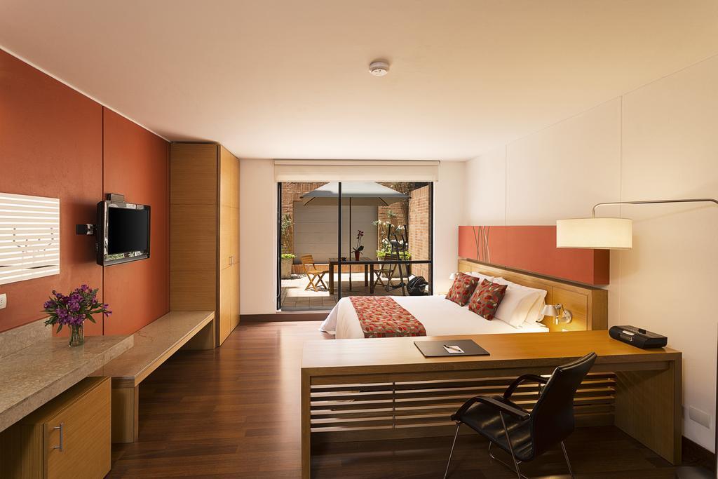 Hotel Bh La Quinta Bogotá Extérieur photo